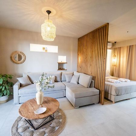 Theros Suites Διμηνιό Εξωτερικό φωτογραφία