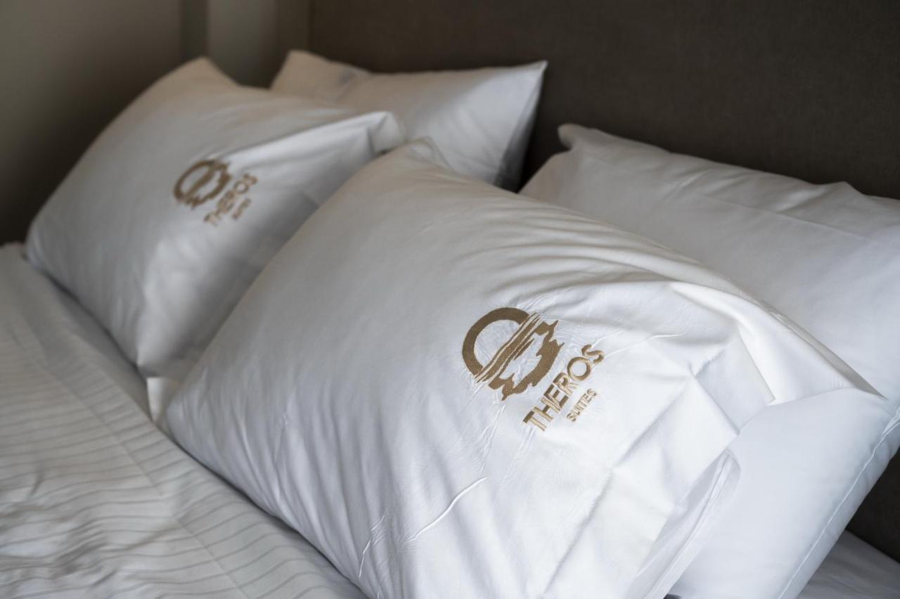 Theros Suites Διμηνιό Εξωτερικό φωτογραφία