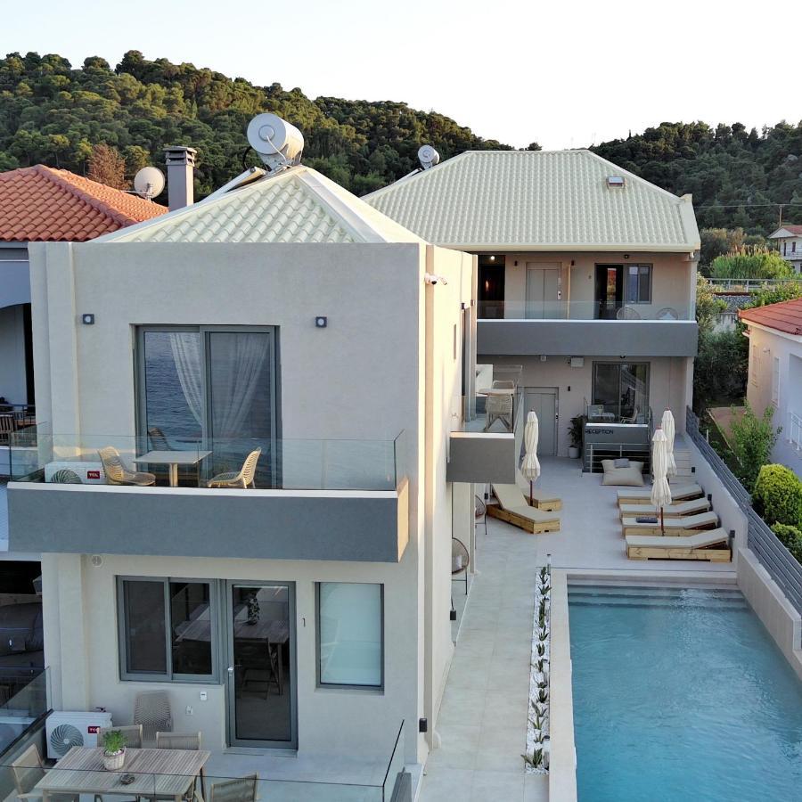 Theros Suites Διμηνιό Εξωτερικό φωτογραφία