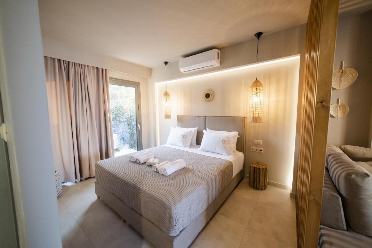 Theros Suites Διμηνιό Εξωτερικό φωτογραφία