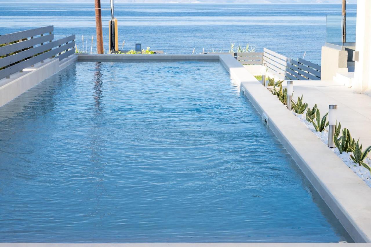 Theros Suites Διμηνιό Εξωτερικό φωτογραφία