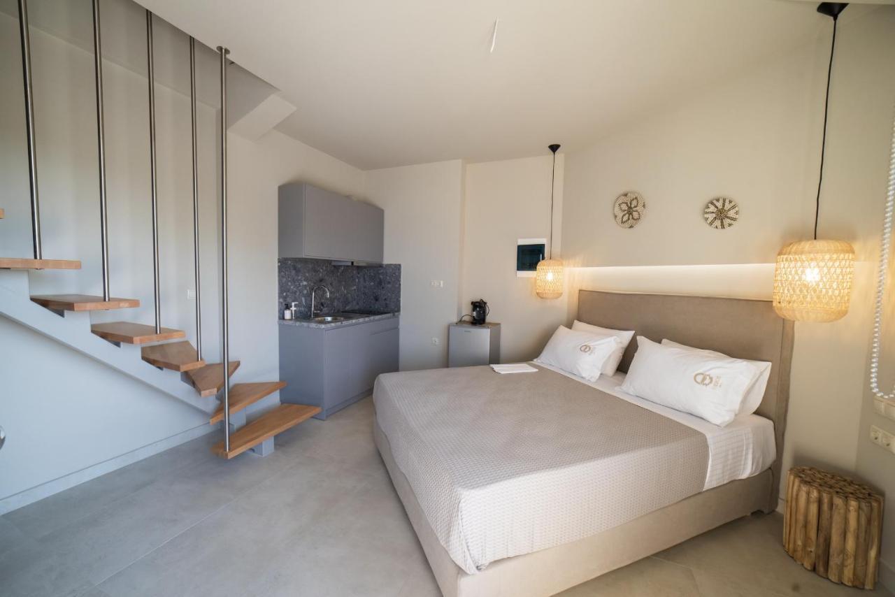 Theros Suites Διμηνιό Εξωτερικό φωτογραφία