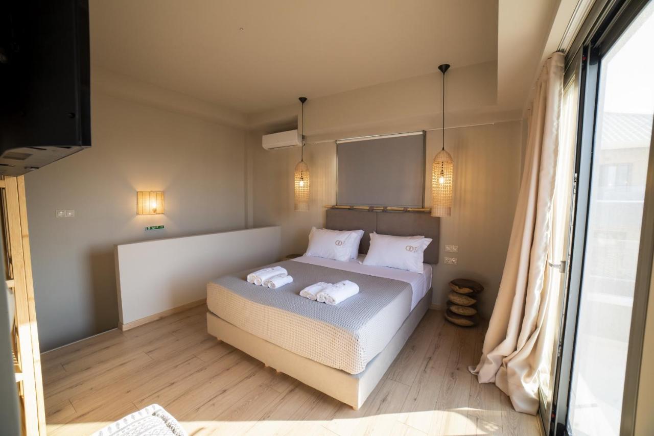 Theros Suites Διμηνιό Εξωτερικό φωτογραφία