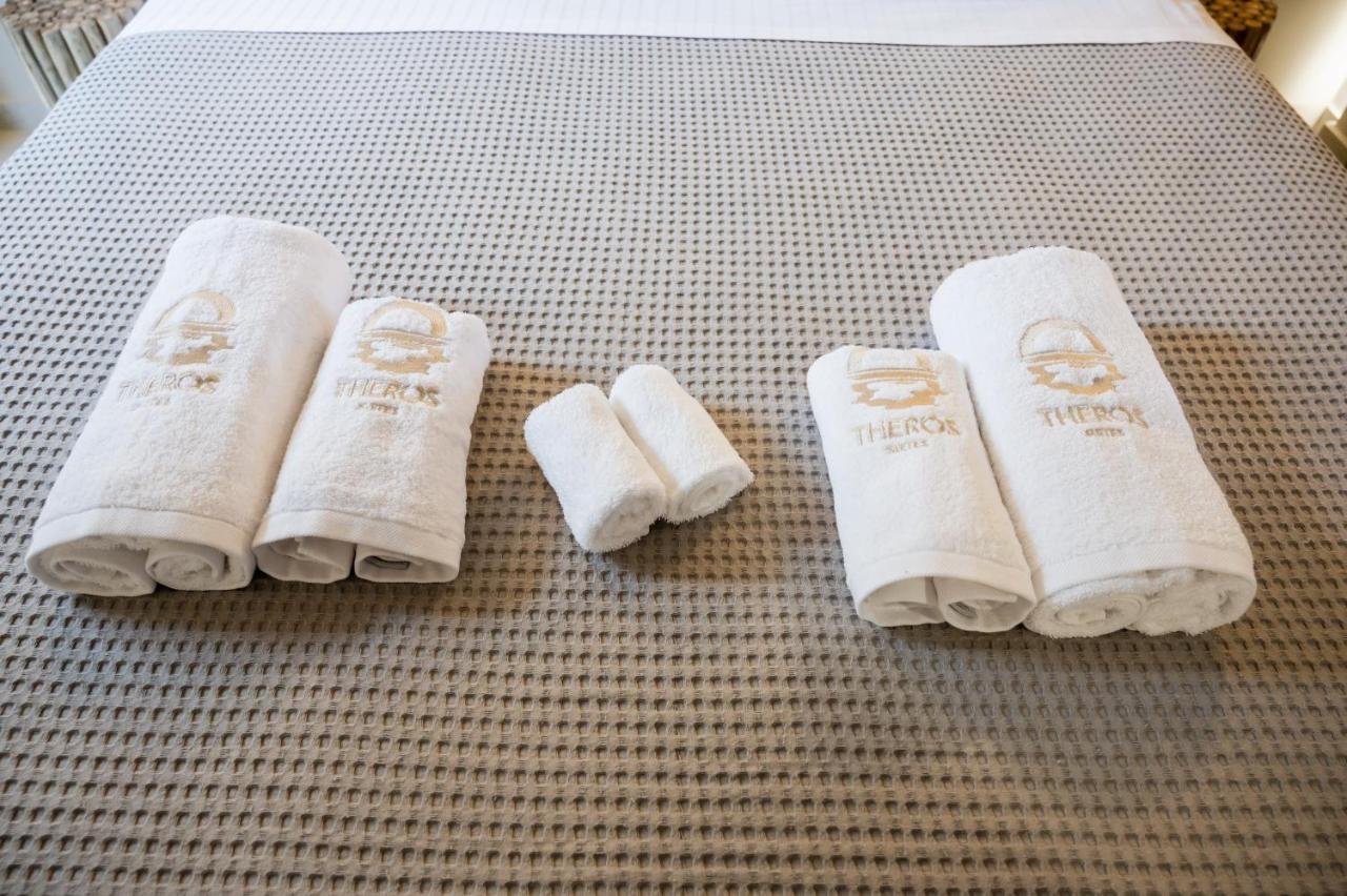 Theros Suites Διμηνιό Εξωτερικό φωτογραφία