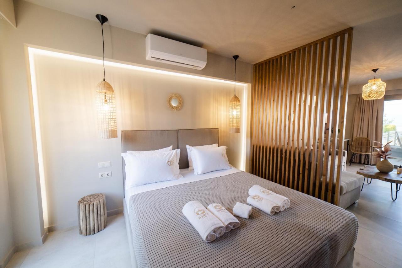 Theros Suites Διμηνιό Εξωτερικό φωτογραφία