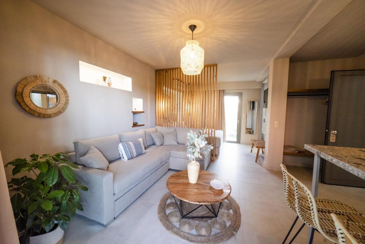 Theros Suites Διμηνιό Εξωτερικό φωτογραφία