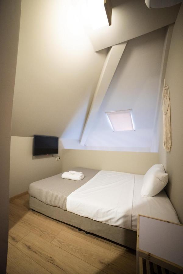 Theros Suites Διμηνιό Εξωτερικό φωτογραφία